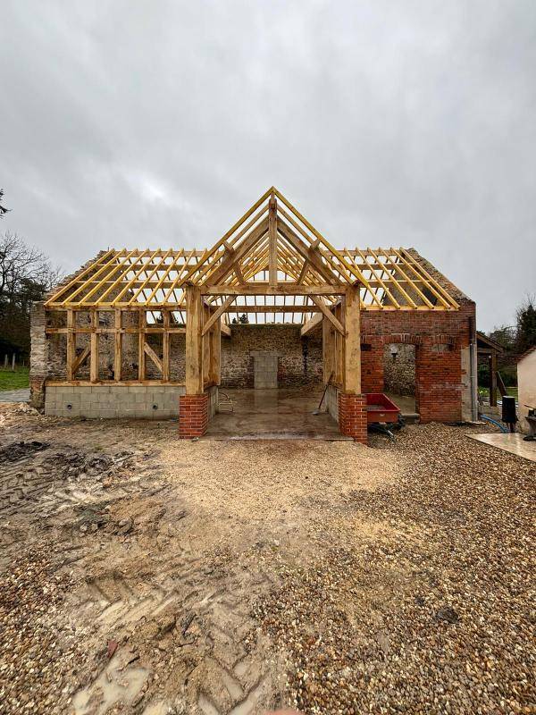 maison-briques-pierres-construction