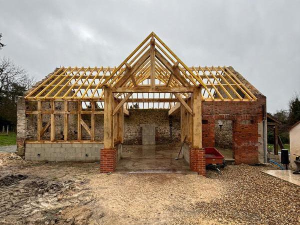 maison-briques-pierres-construction